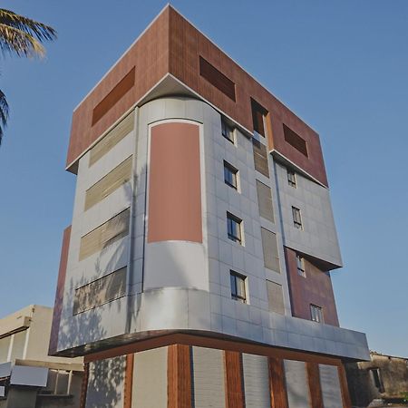 Oyo The Address Hotel Nashik Exterior photo