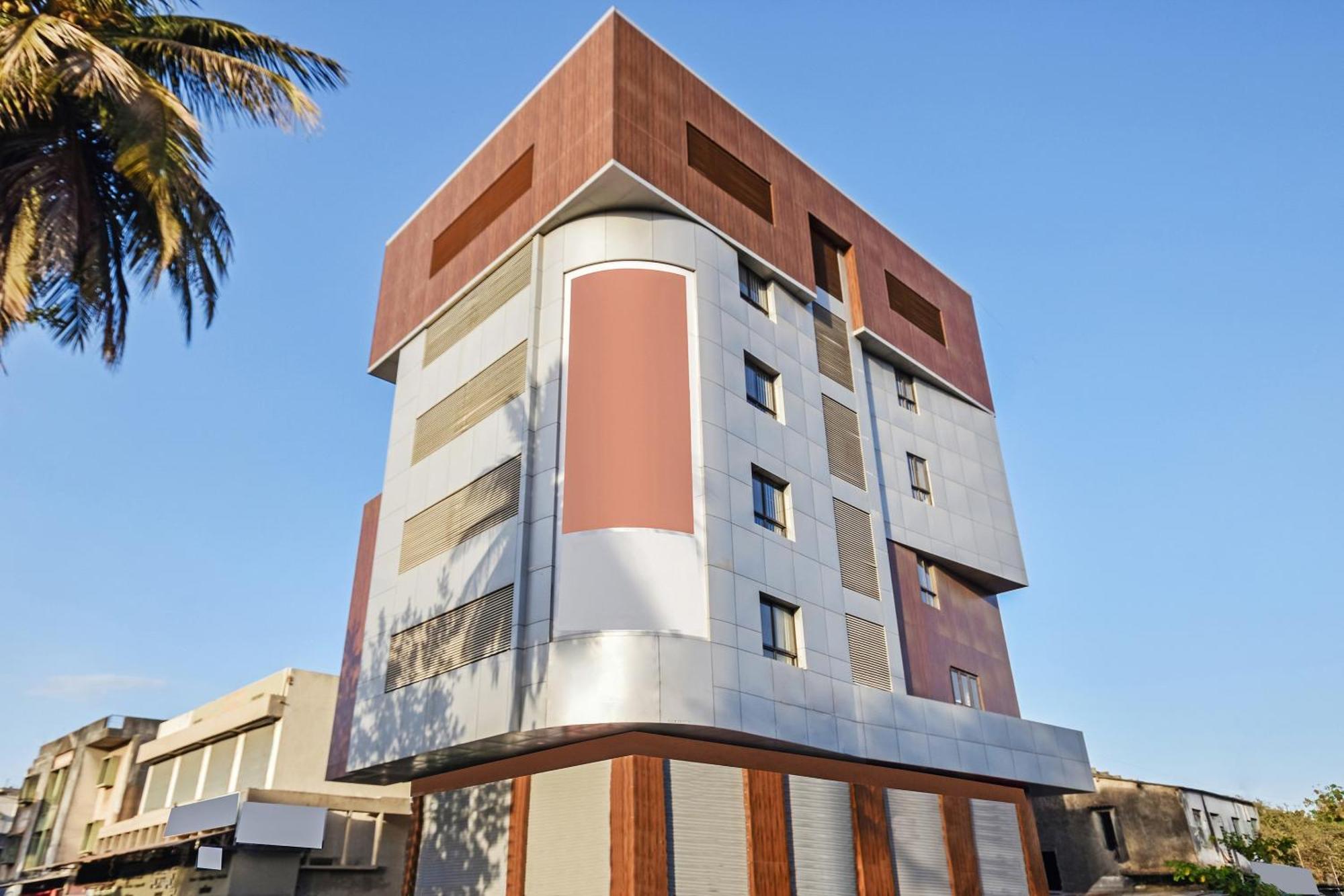 Oyo The Address Hotel Nashik Exterior photo